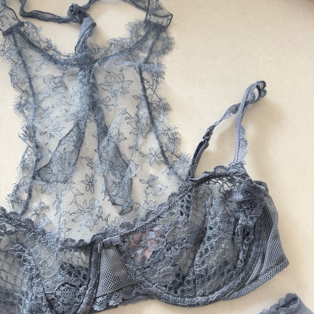 Victoria's Secret Designer Collection Bra & Panty Lace Lingerie Set - Picture 5 of 11